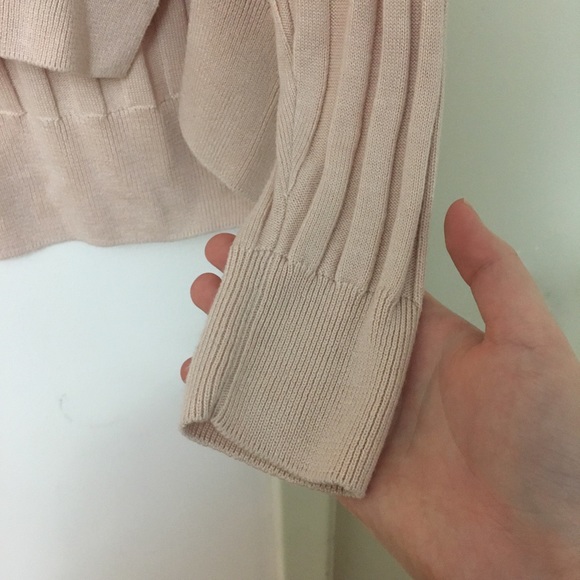 TOPSHOP Oversized V Neck Light Pink Sweater - Picture 3 of 4